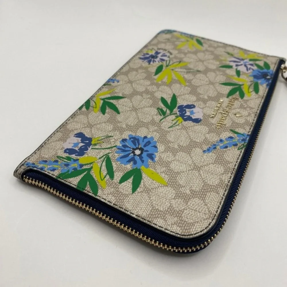 Kate‎ Spade Blue Floral Wristlet Wallet Cottagecore Lucy Spade Flower Minimalist